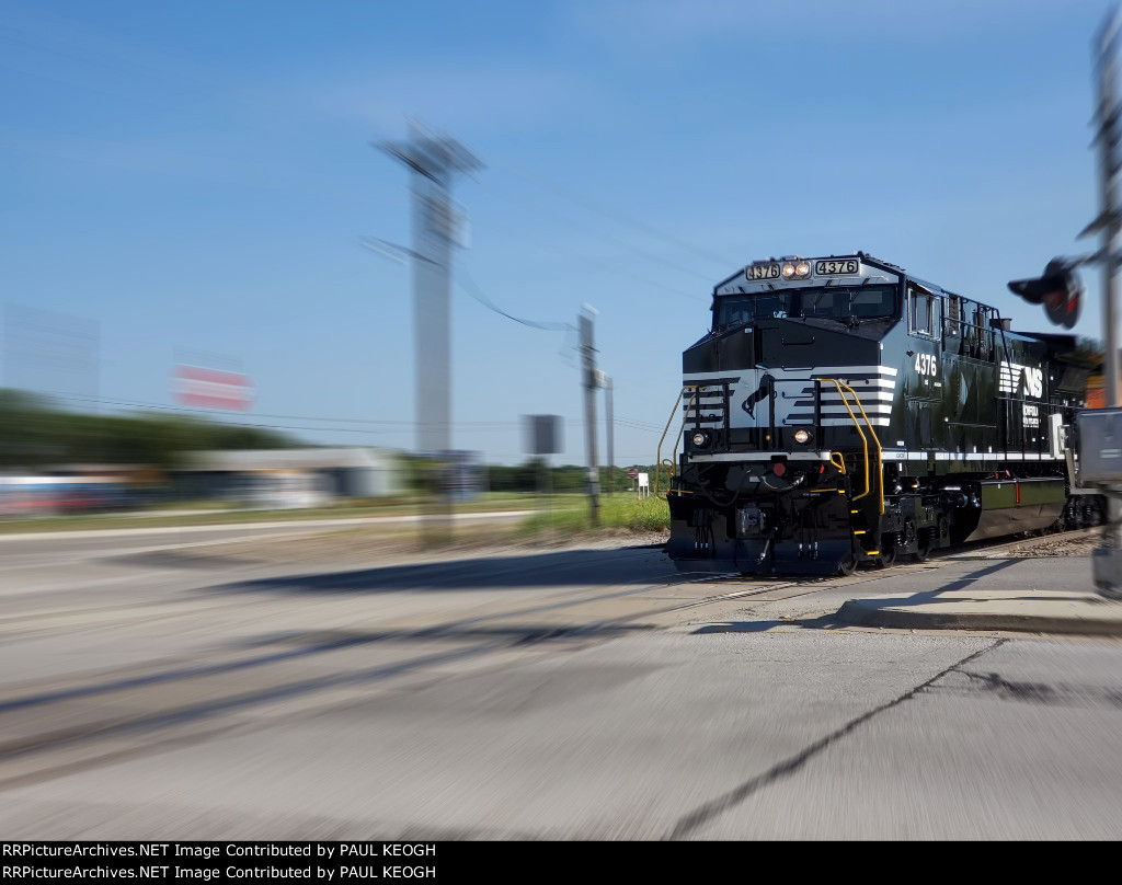 NS 4376 and BNSF 3281 out on the Wabtec Test Track getting Pre-Delivery Runs Prior to Their Delivery to NS and BNSF.